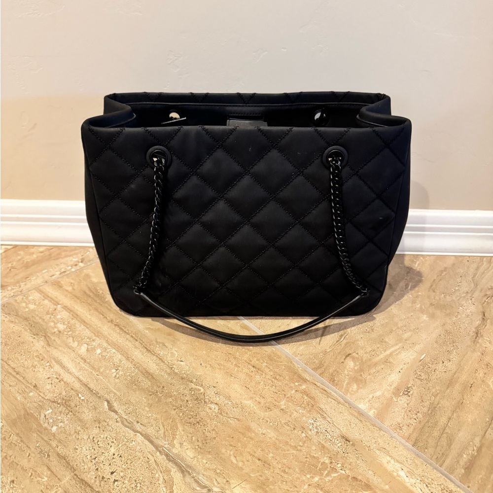 Tory Burch Willa Leather Matte Black Quilted Tote Bag - Like New!